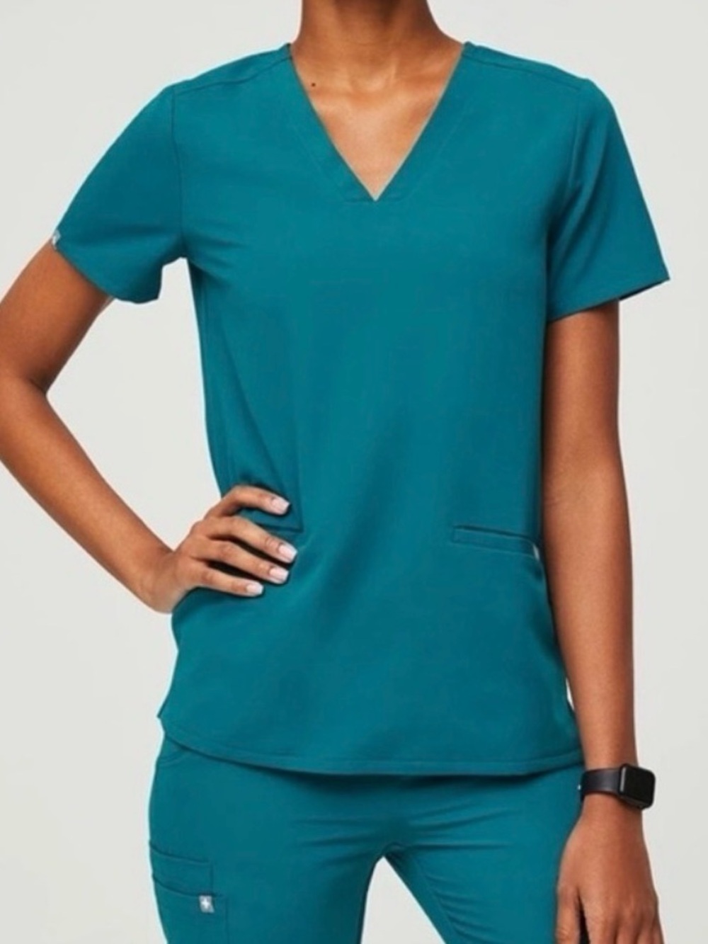 FIGS 2pc Scrub Set Casma Top and Yola High Rise Pants in Pacific Blue